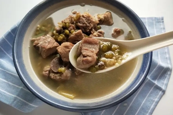 排骨炖绿豆汤