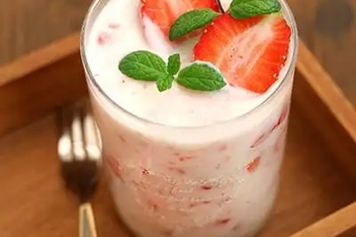 酸奶草莓