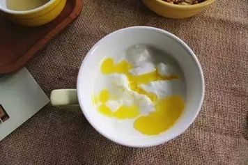 酸奶拌紫苏油