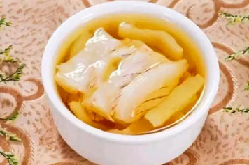 鲜炖花胶
