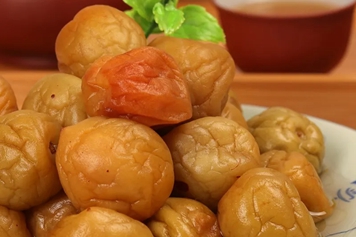 咸梅子泡水