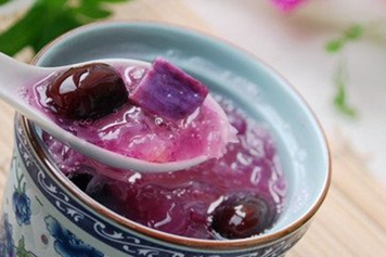 银耳紫薯汤