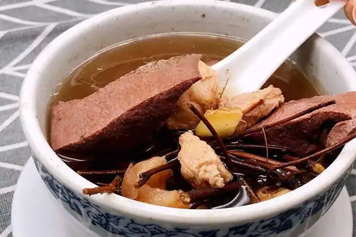 猪横脷鸡骨草汤