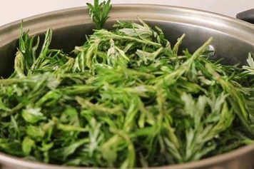 蒸艾草
