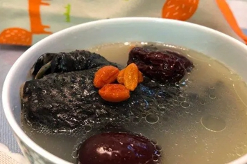 红枣枸杞乌鸡汤