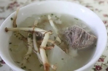 鱼腥草和白萝卜同煮