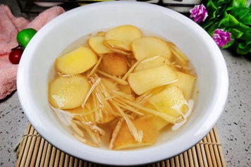 白醋苹果生姜冰糖煮水