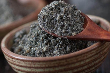 黑芝麻黑米黑豆核桃磨粉