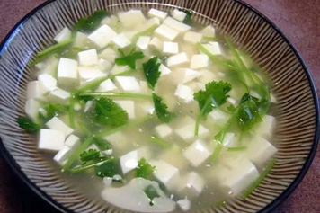 香菜豆腐汤