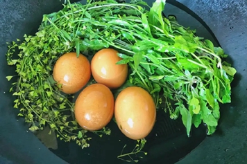 荠菜水煮蛋