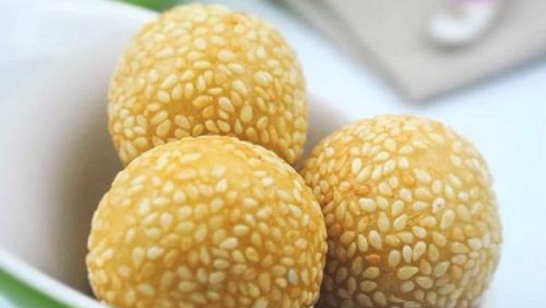 炸芝麻球