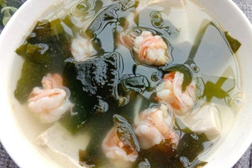 裙带菜虾皮汤