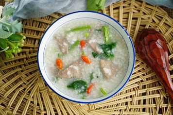 猪肝菠菜粥