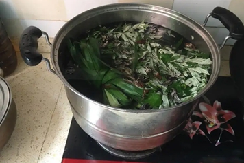 艾叶菖蒲煮水