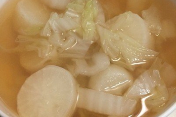 白萝卜白菜汤