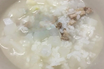 白萝卜瘦肉粥