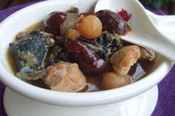 阿胶煲鸡汤