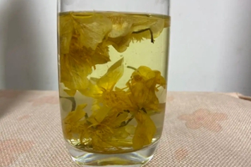 陈年水翁花泡水喝
