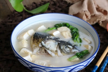 草鱼豆腐汤