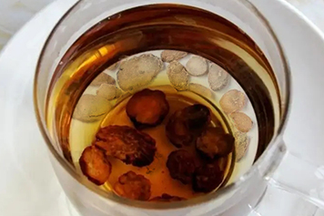丹参与半夏泡水