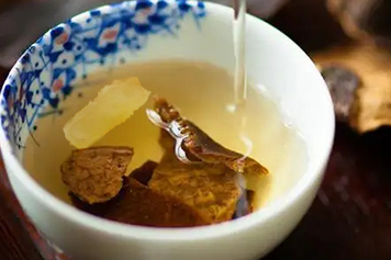 陈皮花旗参泡水