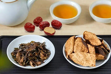 白茶加陈皮加红枣