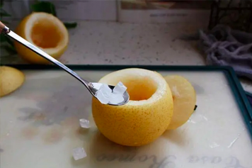 冰糖煲雪梨