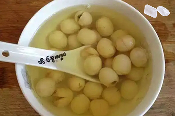 冰糖莲子汤