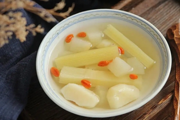 甘蔗枸杞煮水喝