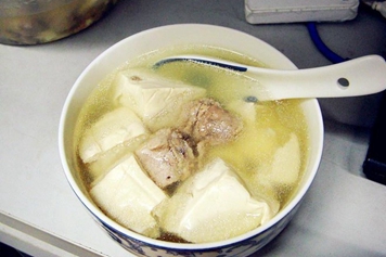 豆腐排骨汤