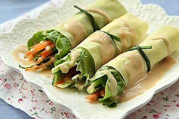 豆腐皮卷生菜