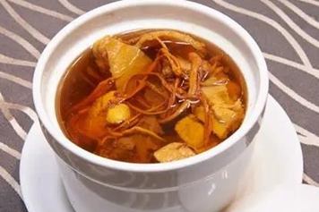 冬虫夏草炖母鸡