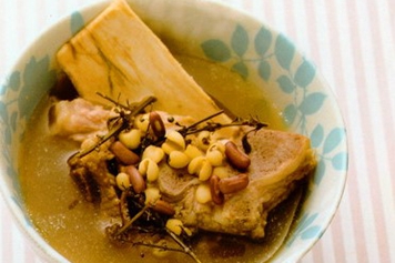 赤小豆薏米煲猪骨头