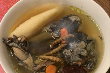 虫草炖乌鸡