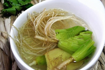 葱须香菜根生姜煮水