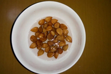 醋泡杏仁