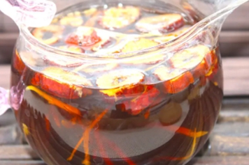 红枣姜丝红糖水