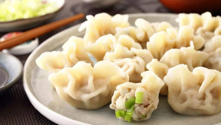 肉饺子