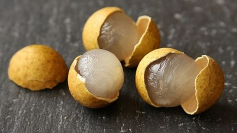 桂圆泡水