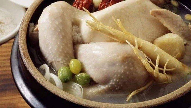 红参鸡汤