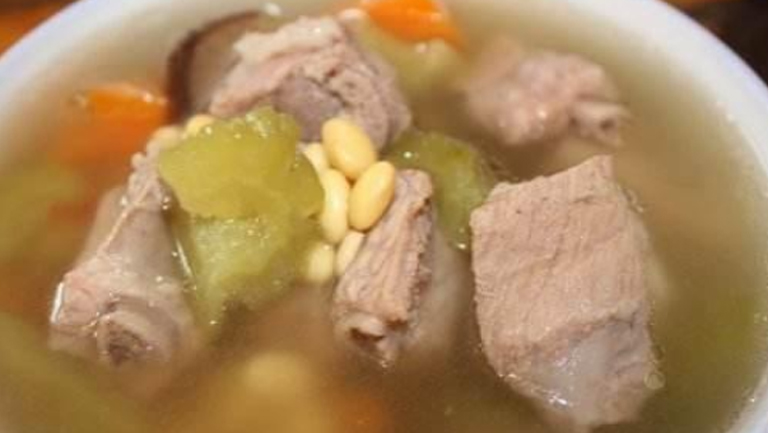 木瓜黄豆排骨汤