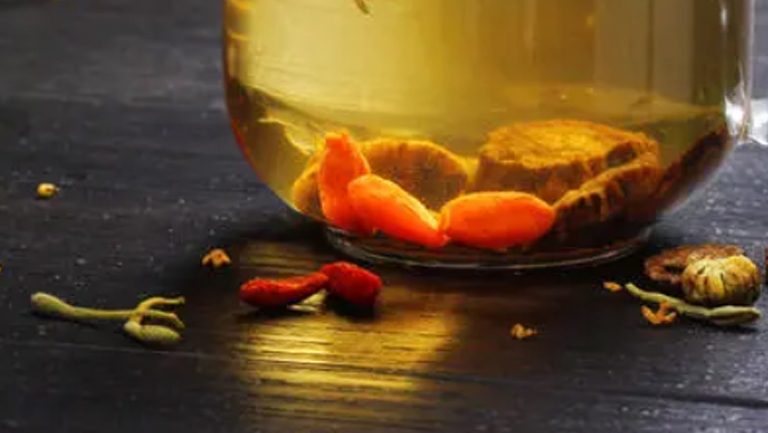 牛蒡枸杞菊花茶