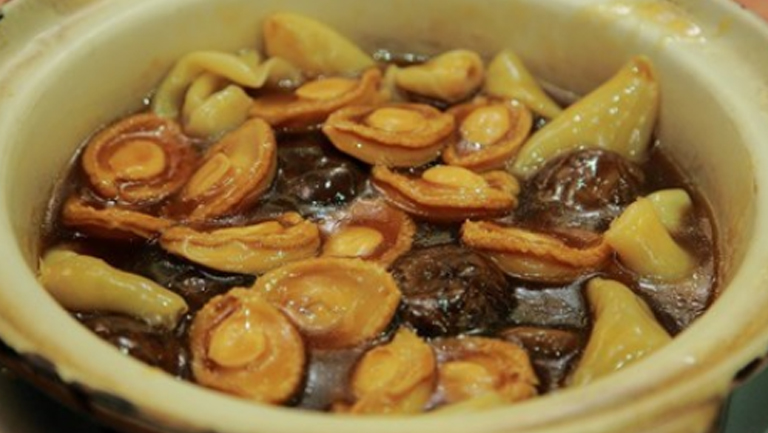 花胶鲍鱼鸡煲