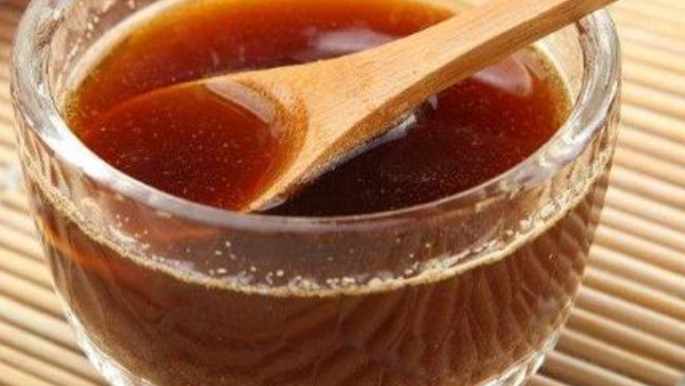 红糖姜片泡水喝