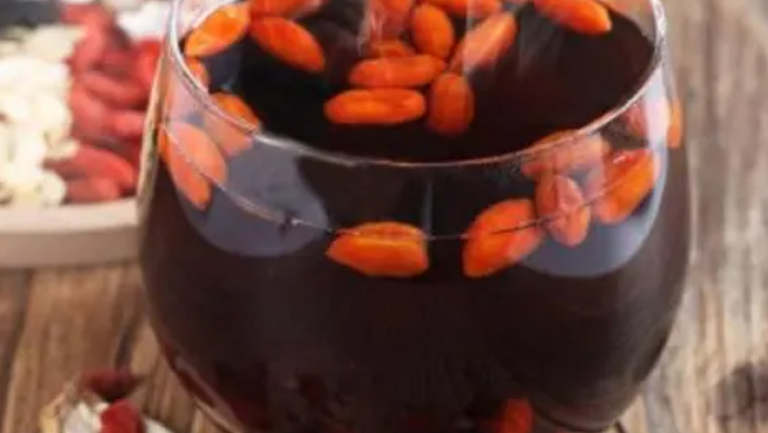 枸杞桑葚茶