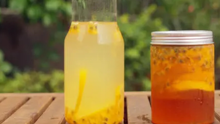 蜂蜜百香果柠檬茶