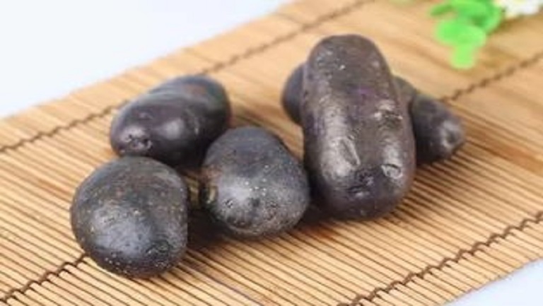 黑土豆