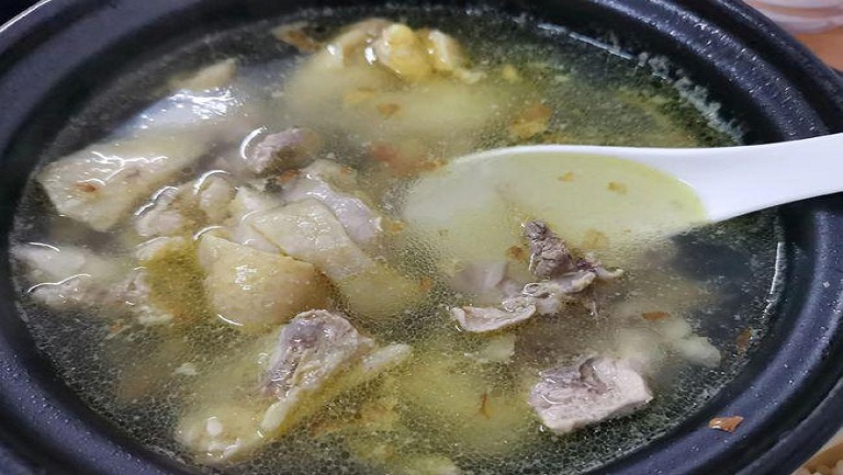 沙姜鸡汤