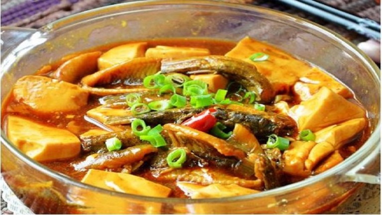 泥鳅炖豆腐