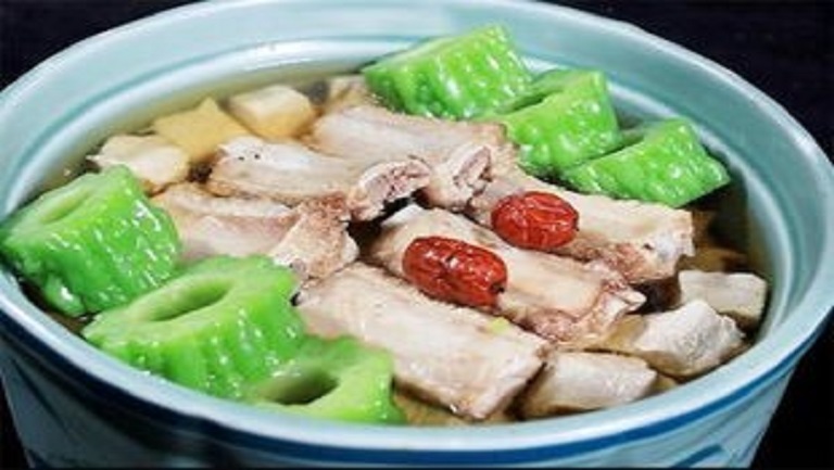 苦瓜排骨汤